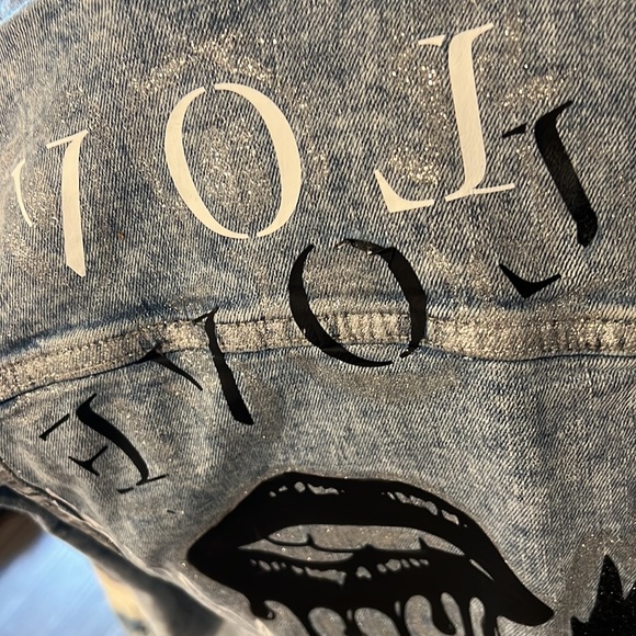 Custom Love & Lips custom glitter jean jacket - Picture 5 of 15